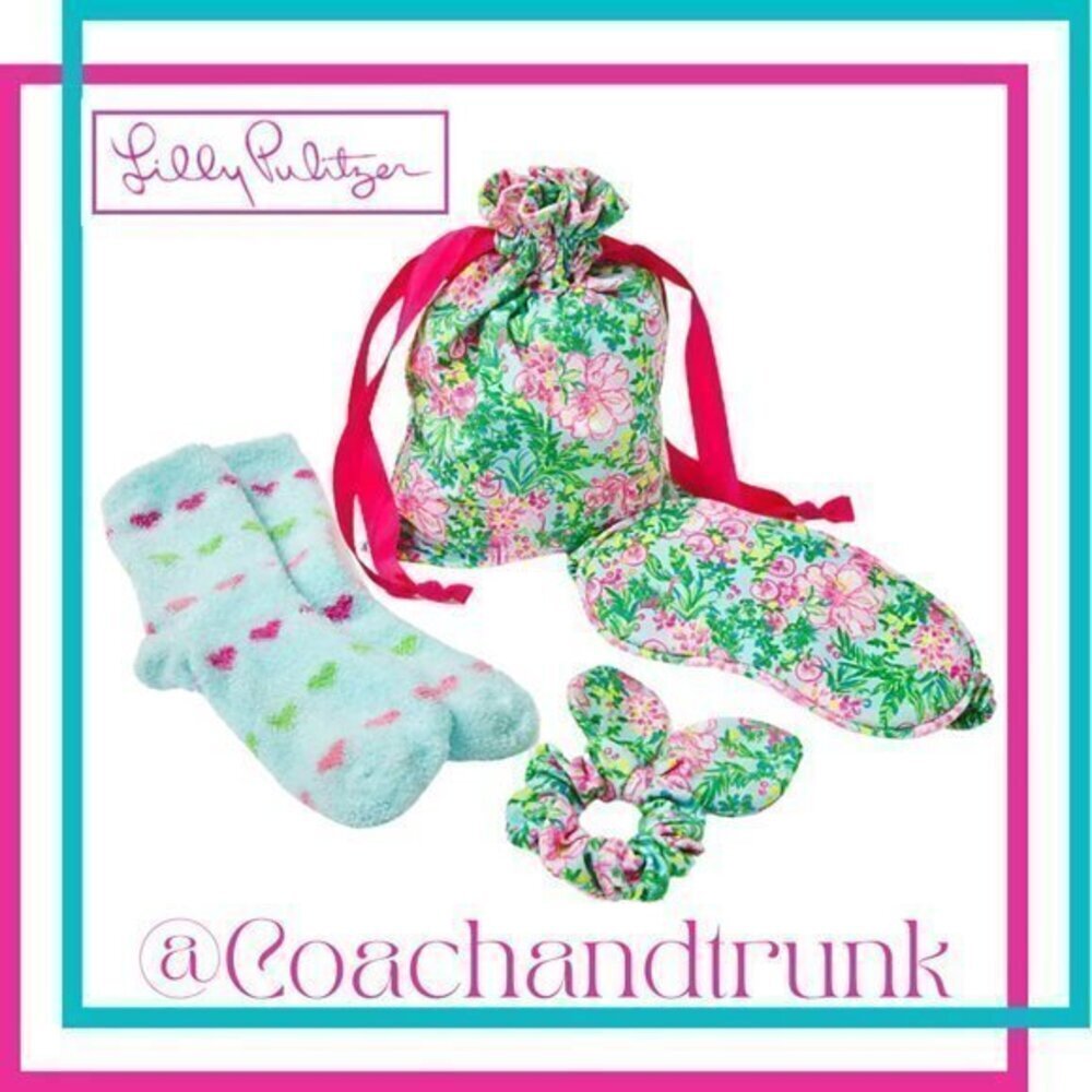LILLY PULITZER Snuggle In Pouch Sea salt Blue Fruity Flamingo 4 Piece Set NWT
